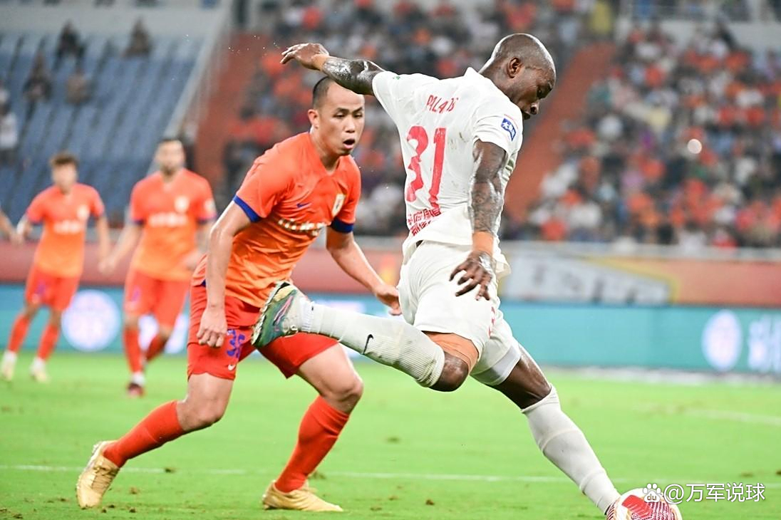 开云APP-武汉三镇训练开放日，今晨门线救险引欢呼，亚冠在即，球队文化再被提及的简单介绍-开云APP